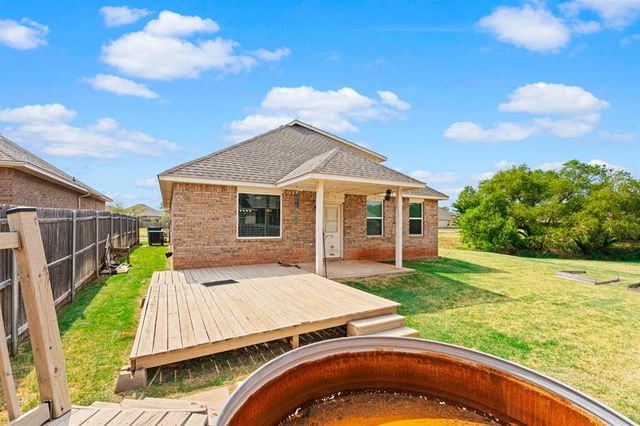 9053 NW 143rd Street, Yukon, OK 73099