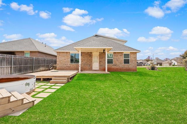 9053 NW 143rd Street, Yukon, OK 73099