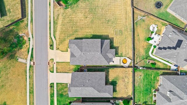 9053 NW 143rd Street, Yukon, OK 73099