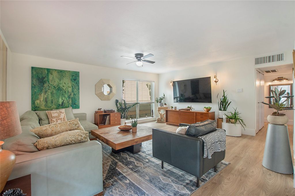 5927 university Boulevard E 117, Dallas, TX 75206