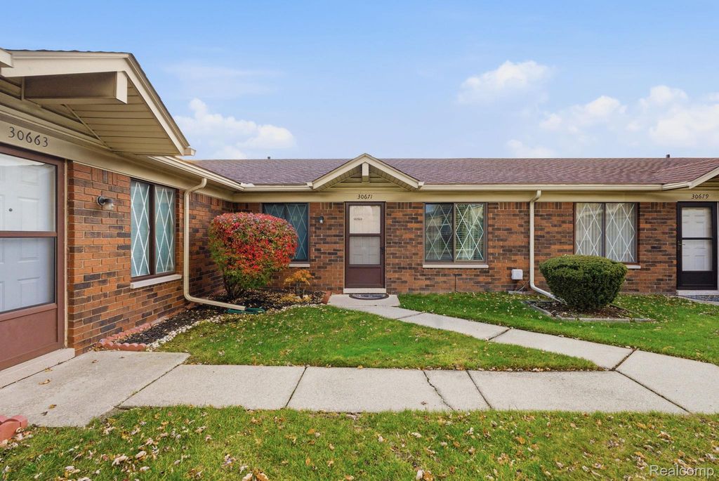 30671 Washington Boulevard, Warren, MI 48093