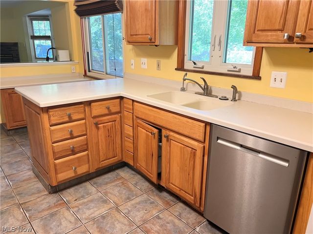 24104 Smith Avenue, Westlake, OH 44145
