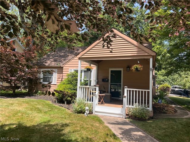 24104 Smith Avenue, Westlake, OH 44145