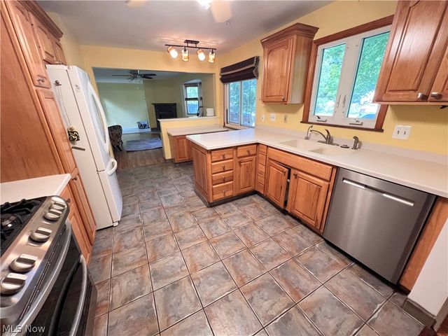 24104 Smith Avenue, Westlake, OH 44145