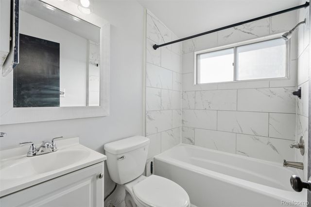 3915 Devon, Royal Oak, MI 48073