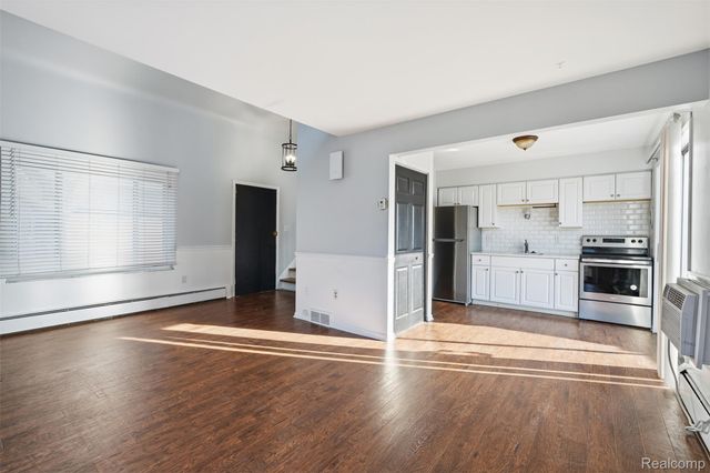 3915 Devon, Royal Oak, MI 48073