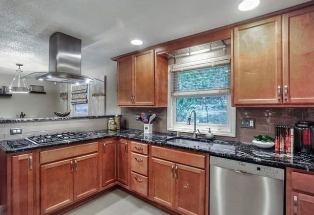 749 Worcester Street, Wellesley, MA 02481
