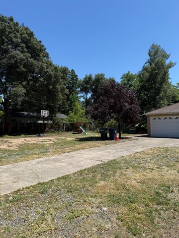 3616 del paso, Sacramento, CA 95838