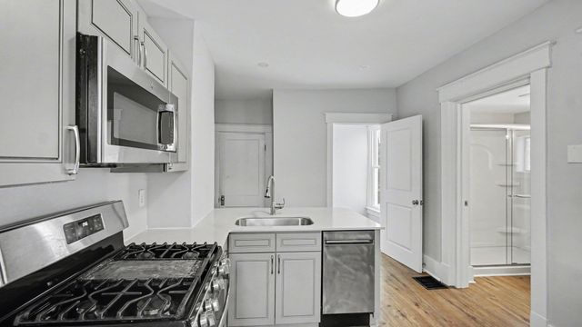 9 Park Avenue, Elsmere, KY 41018