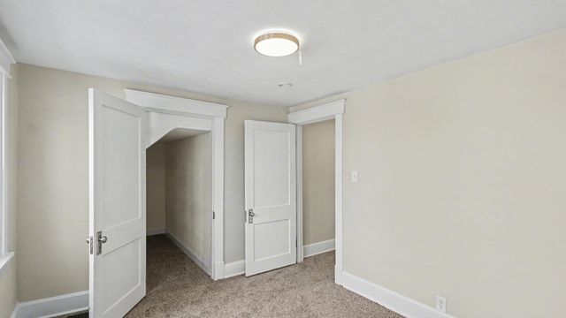 9 Park Avenue, Elsmere, KY 41018