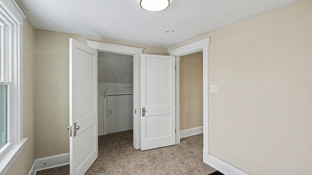 9 Park Avenue, Elsmere, KY 41018