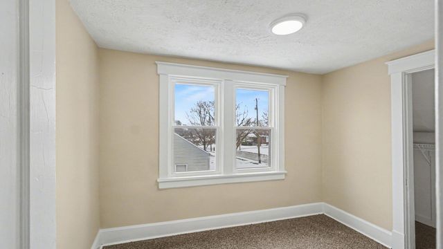 9 Park Avenue, Elsmere, KY 41018