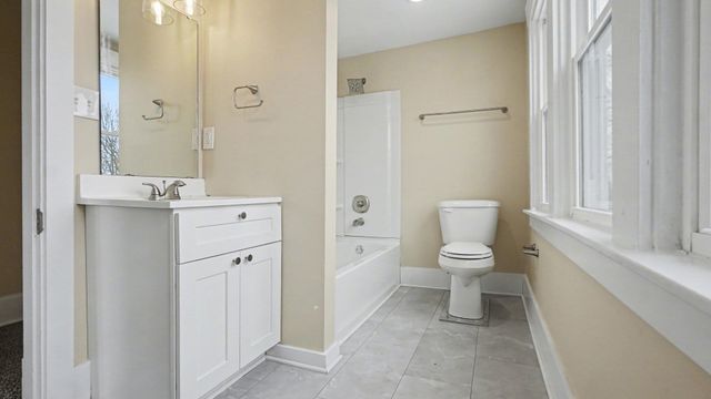 9 Park Avenue, Elsmere, KY 41018