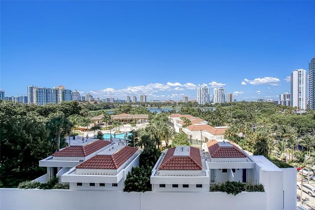 20281 E Country Club Drive 501, Aventura, FL 33180