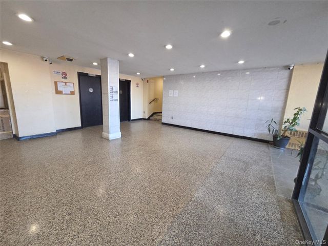 86-16 60th Avenue 3C, Flushing, NY 11373