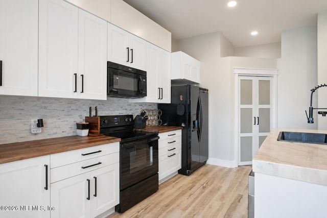2118 BIRCH BARK Court E, Jacksonville, FL 32246