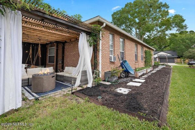 2118 BIRCH BARK Court E, Jacksonville, FL 32246