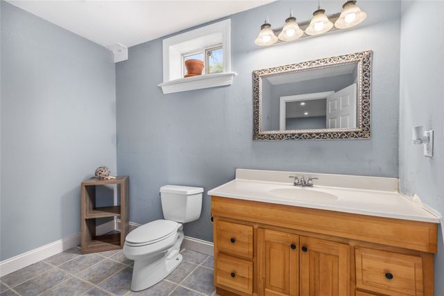 12204 Valdez Drive, Urbandale, IA 50323