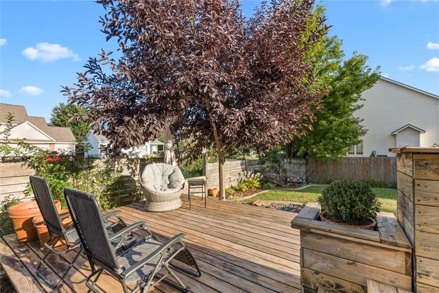 12204 Valdez Drive, Urbandale, IA 50323