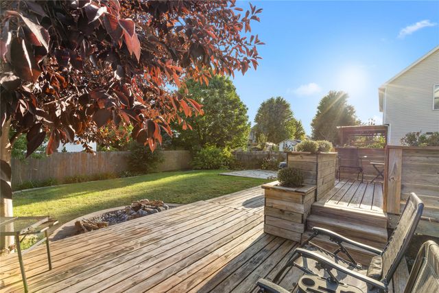 12204 Valdez Drive, Urbandale, IA 50323
