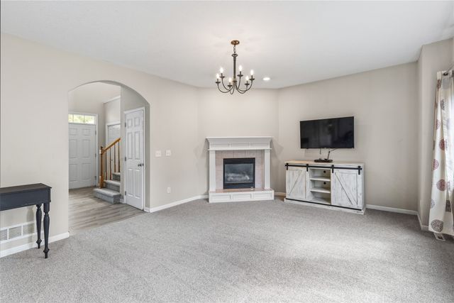 12204 Valdez Drive, Urbandale, IA 50323