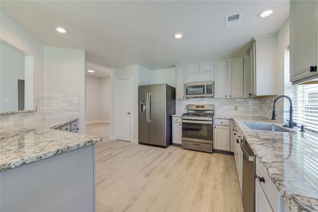 4931 Lake Catherine Court, Richmond, TX 77407