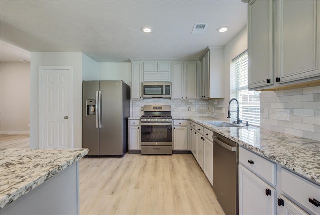 4931 Lake Catherine Court, Richmond, TX 77407