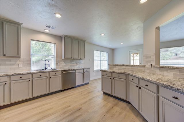 4931 Lake Catherine Court, Richmond, TX 77407