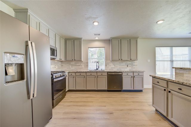 4931 Lake Catherine Court, Richmond, TX 77407