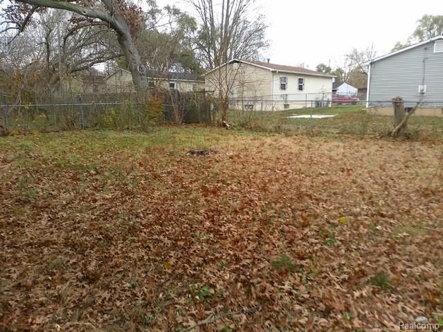 2710 Eaton Place, Flint, MI 48506