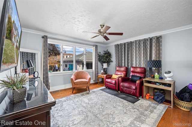 22915 13 MILE Road, St. Clair Shores, MI 48082