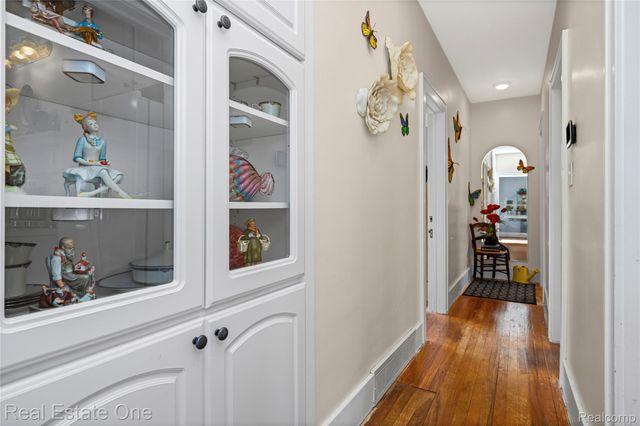 22915 13 MILE Road, St. Clair Shores, MI 48082