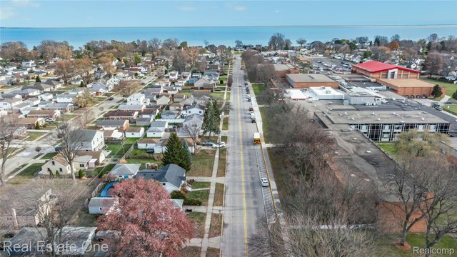 22915 13 MILE Road, St. Clair Shores, MI 48082