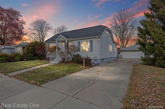 22915 13 MILE Road, St. Clair Shores, MI 48082