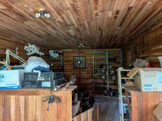 10140 County Road 6610, West Plains, MO 65775