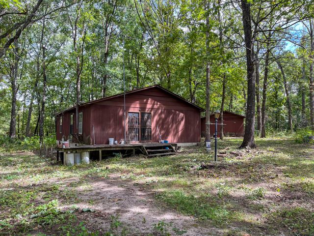 10140 County Road 6610, West Plains, MO 65775