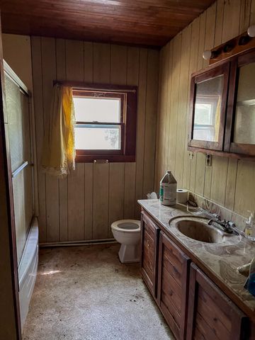 10140 County Road 6610, West Plains, MO 65775