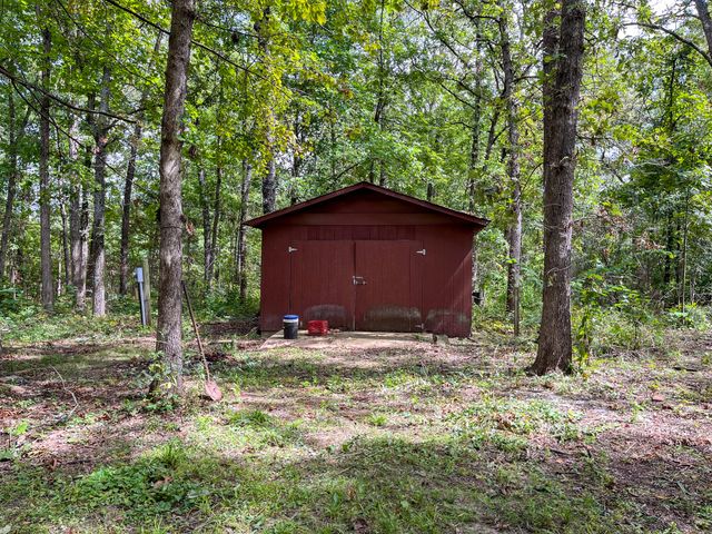 10140 County Road 6610, West Plains, MO 65775