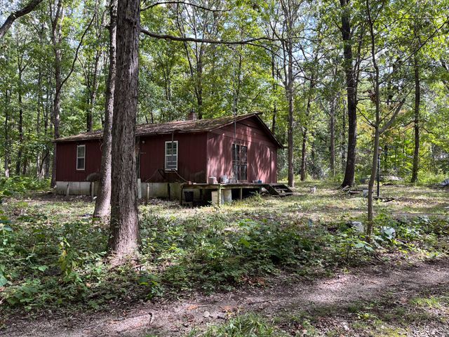 10140 County Road 6610, West Plains, MO 65775