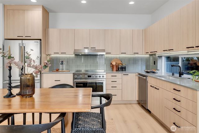 4405 S Holly Street, Seattle, WA 98118