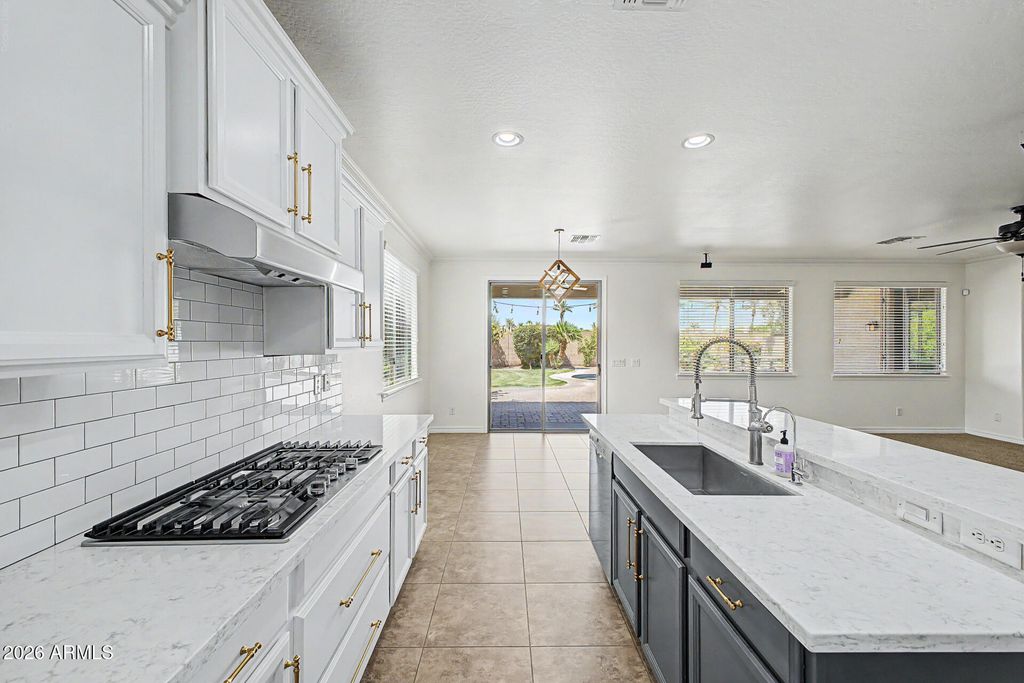 590 W POWELL Way, Chandler, AZ 85248 — photo 4