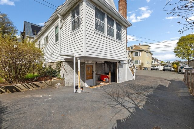 36 Irving St, Revere, MA 02151