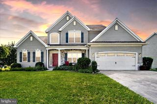 1300 SUMMIT RUN CT, York, PA 17408