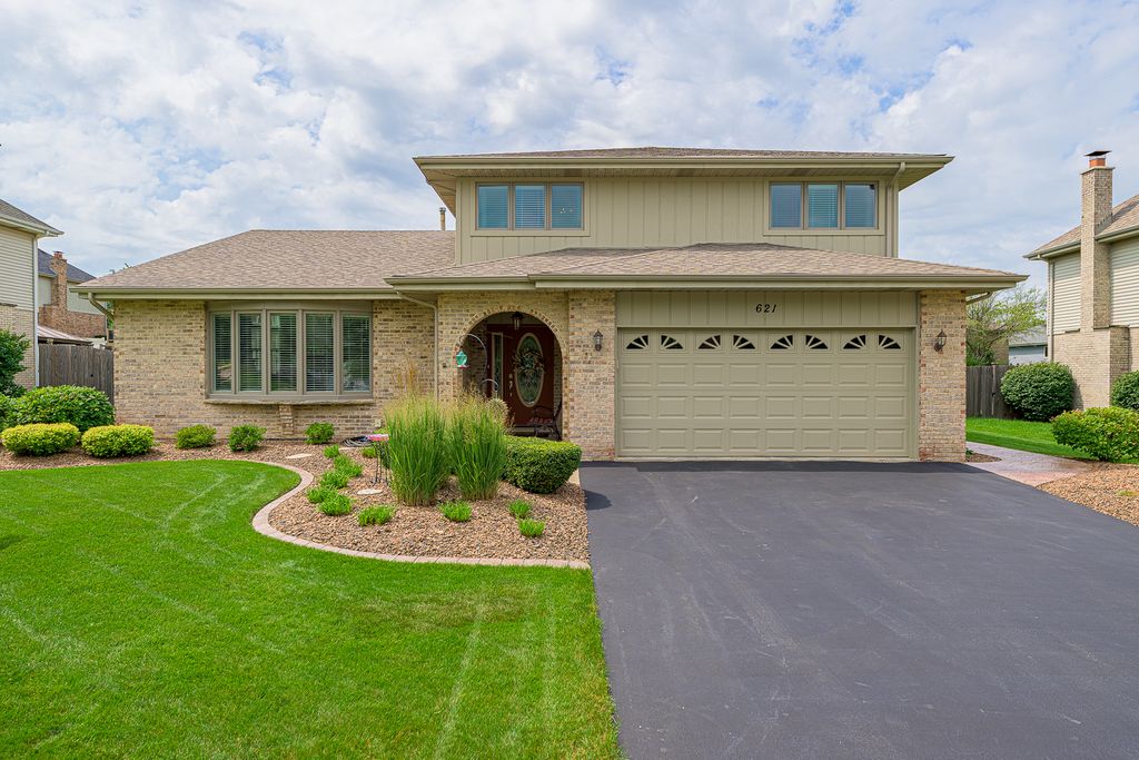 621 Vanderbilt Drive, New Lenox, IL 60451 — exterior