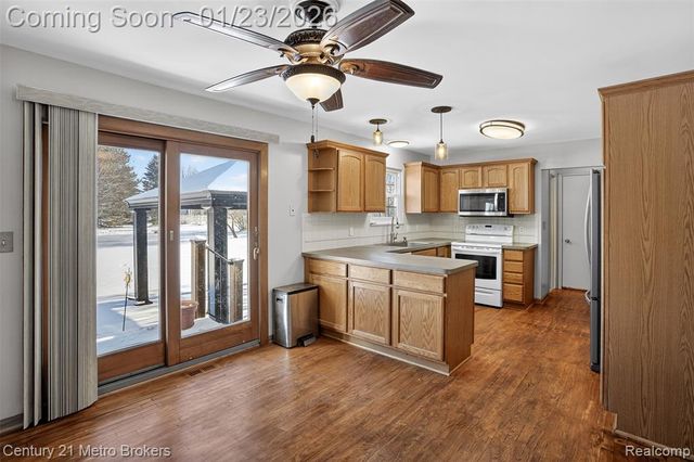 11452 Whitaker Road, Fenton, MI 48430