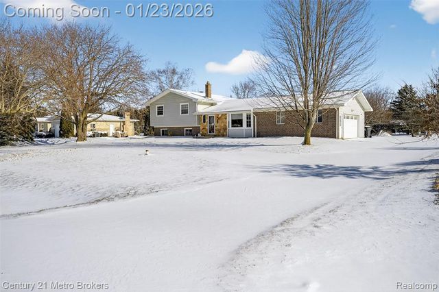 11452 Whitaker Road, Fenton, MI 48430