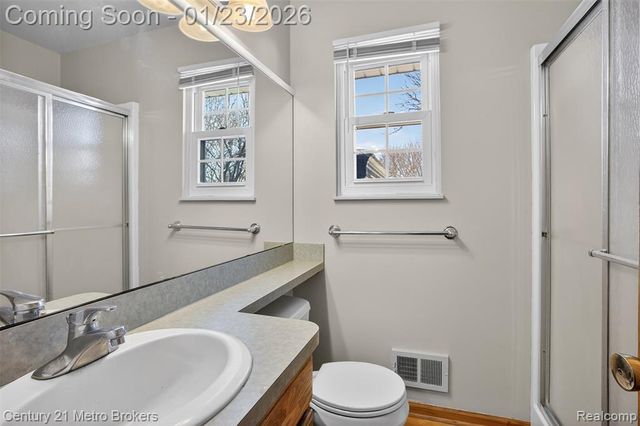 11452 Whitaker Road, Fenton, MI 48430