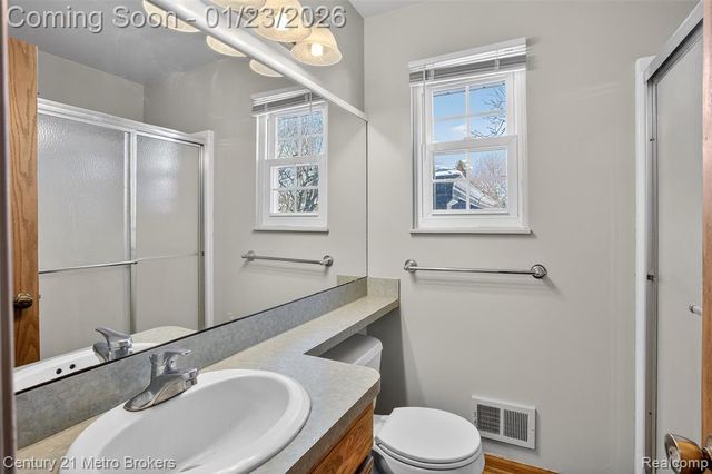 11452 Whitaker Road, Fenton, MI 48430