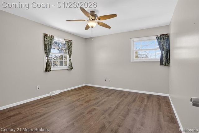 11452 Whitaker Road, Fenton, MI 48430