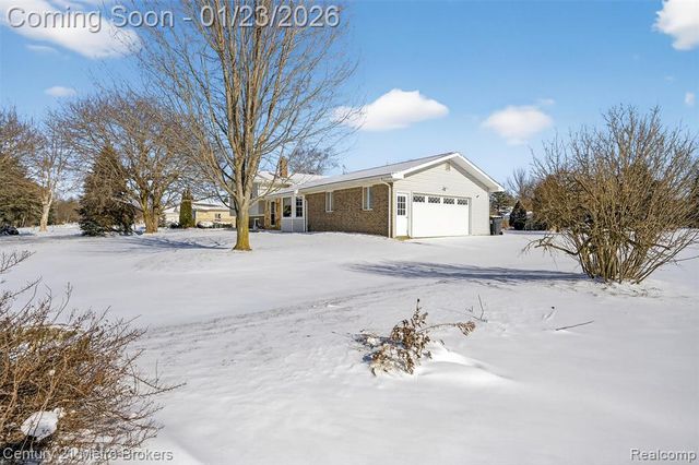 11452 Whitaker Road, Fenton, MI 48430